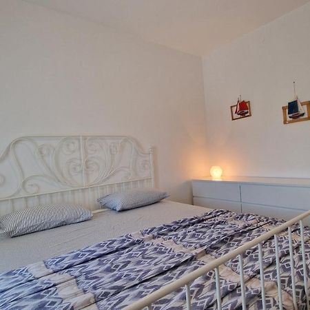 Golden Sunset Apps Apartment Ceprljanda Luaran gambar