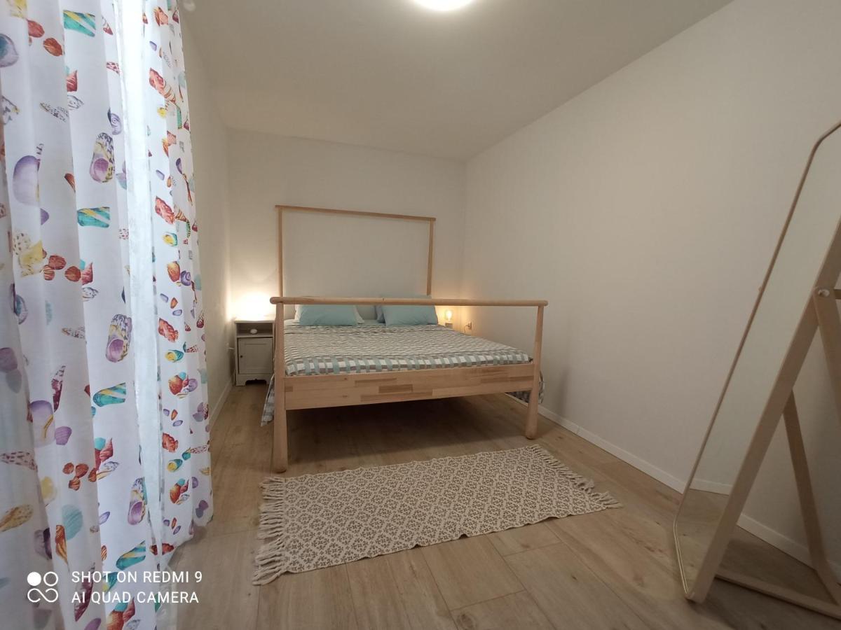 Golden Sunset Apps Apartment Ceprljanda Luaran gambar