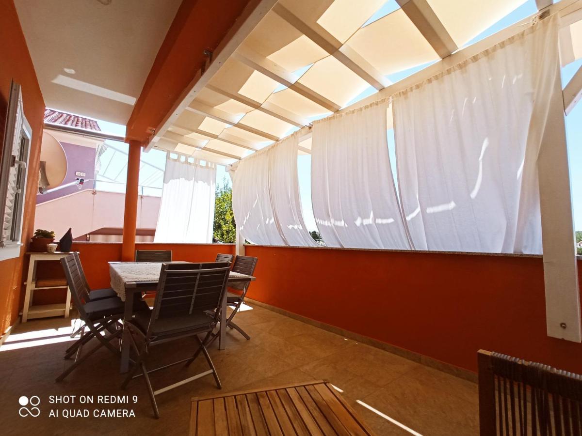 Golden Sunset Apps Apartment Ceprljanda Luaran gambar